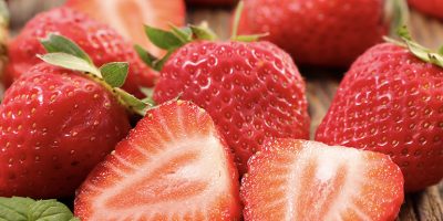 Veganes Muttertagserdbeerherz Bild Veganes Muttertagserdbeerherz