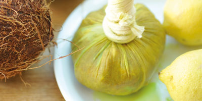 Bild Kizhi – die ayurvedische Kräuterstempelmassage