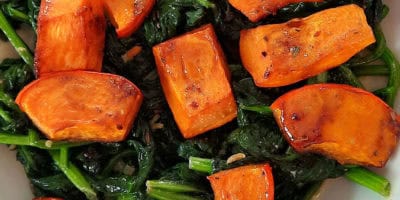 Blattspinat mit Hokkaido-Kürbis Bild Blattspinat mit Hokkaido-Kürbis